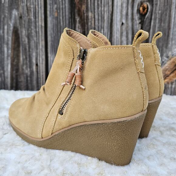 Ruched Suede Ankle Wedge Boot Sperry Harper Kara Bootie Size 8 Tan Leather Zip - Picture 4 of 13